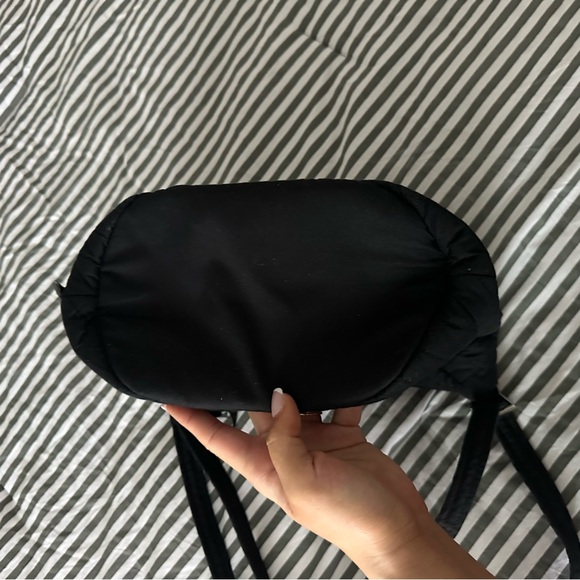 Vera Bradley Black quilted bag - Picture 5 of 5